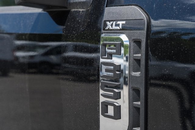 2026 Ford Super Duty F-350 DRW XLT