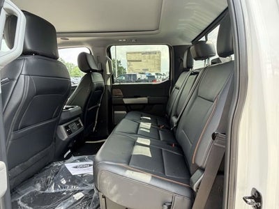 2026 Ford Super Duty F-350 DRW LARIAT