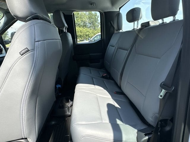 2027 Ford Super Duty F-350 SRW XL