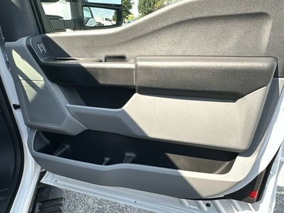 2027 Ford Super Duty F-350 SRW XL
