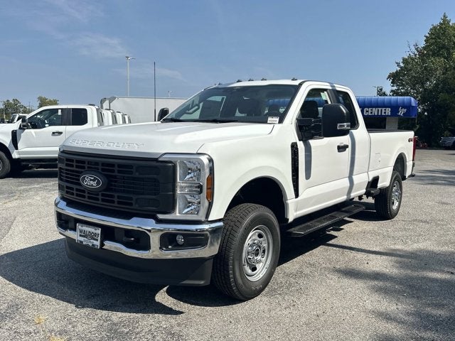 2027 Ford Super Duty F-350 SRW XL