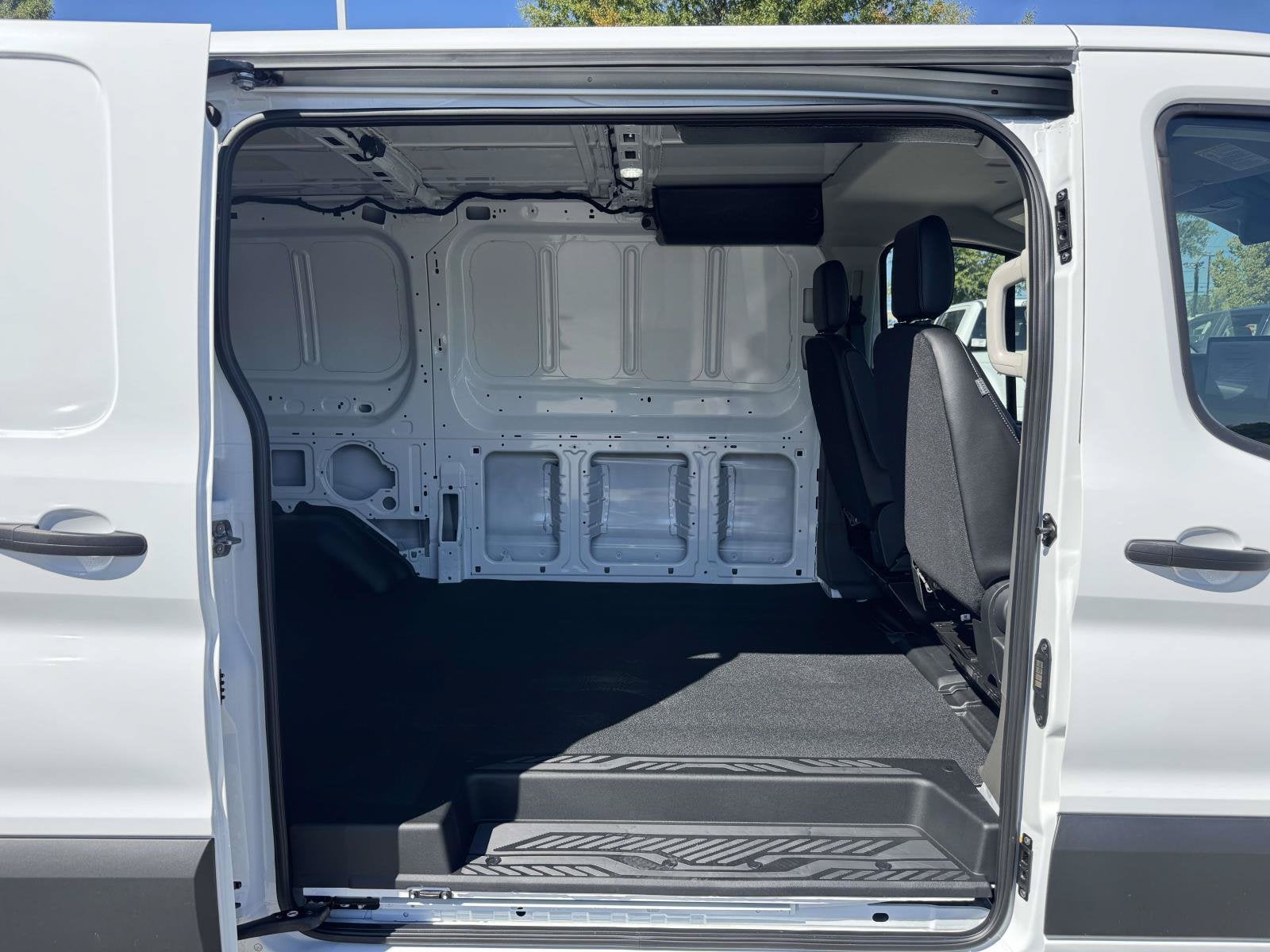 2027 Ford Transit Cargo Van T-250 130" Low Rf 9150 GVWR RWD