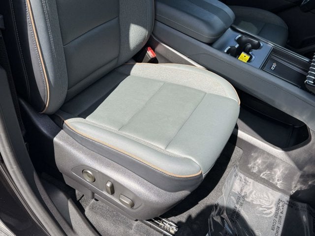 2024 GMC Acadia AWD AT4