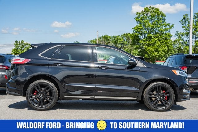2022 Ford Edge ST