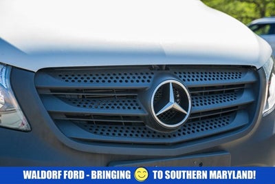 2022 Mercedes-Benz Metris Cargo Van 126 WB Cargo