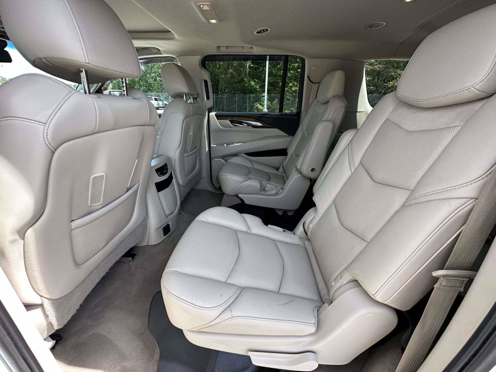 2018 Cadillac Escalade ESV Luxury