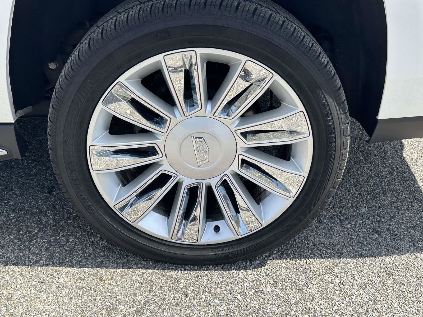 2018 Cadillac Escalade ESV Luxury