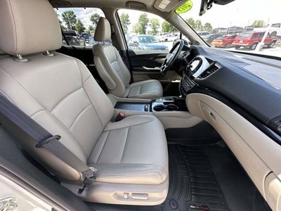 2019 Honda Pilot Touring 8-Passenger
