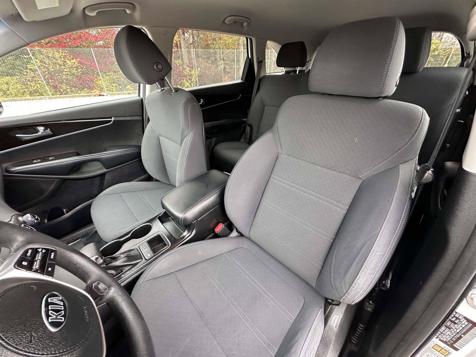 2019 Kia Sorento LX V6