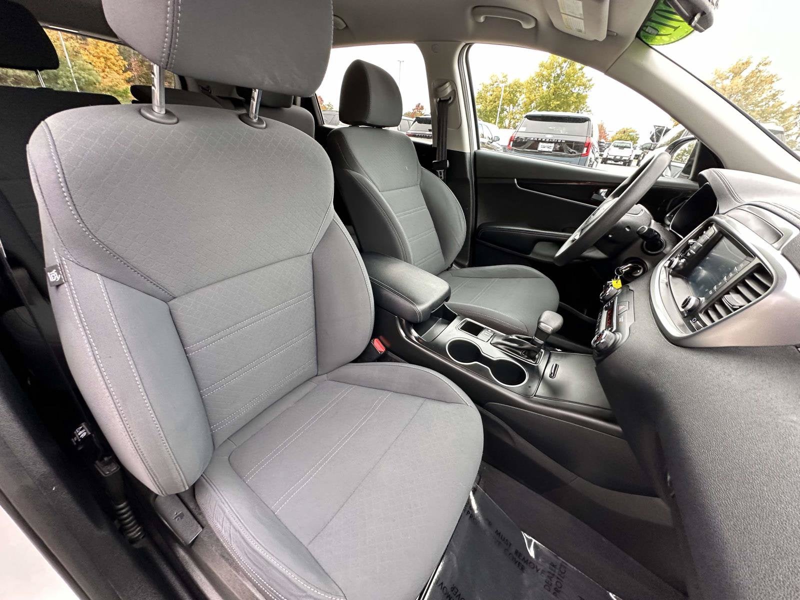 2019 Kia Sorento LX V6