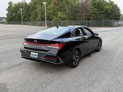 2025 Hyundai Elantra Limited