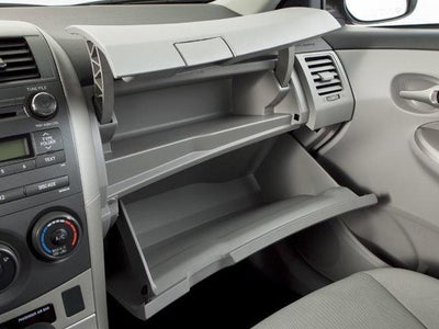 2011 Toyota COROLLA LE