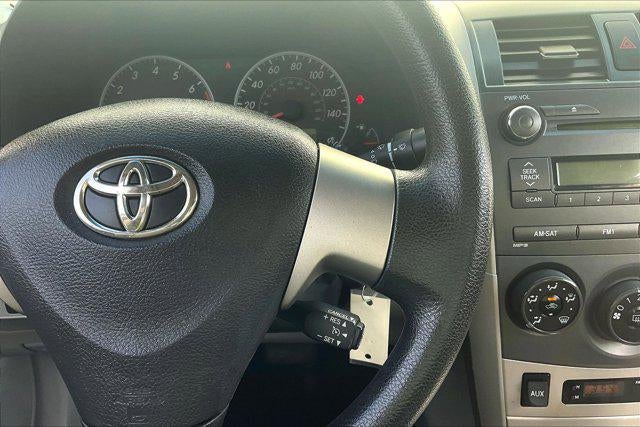 2011 Toyota COROLLA LE