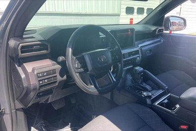 2025 Toyota TACOMA SR5 SR5