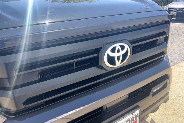 2025 Toyota TACOMA SR5 SR5