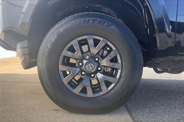 2023 Toyota TACOMA SR5 SR5