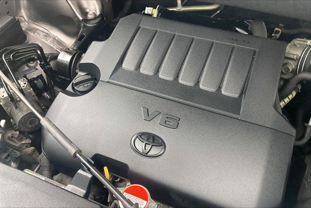 2016 Toyota Highlander Base