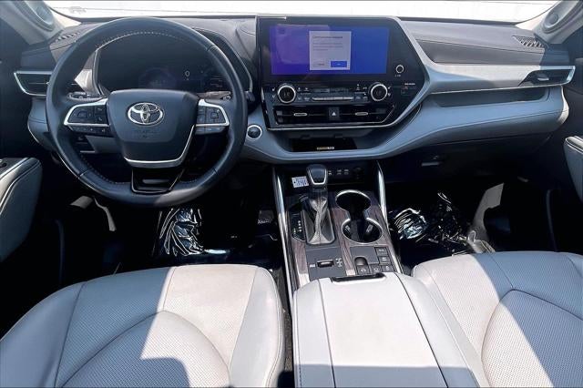 2024 Toyota Highlander Hybrid Hybrid Platinum