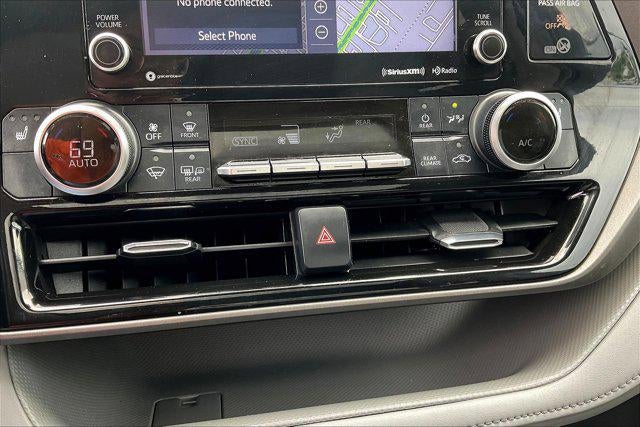2022 Toyota HIGHLANDER XLE