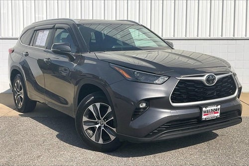 2023 Toyota Highlander Base