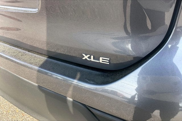 2023 Toyota Highlander Base