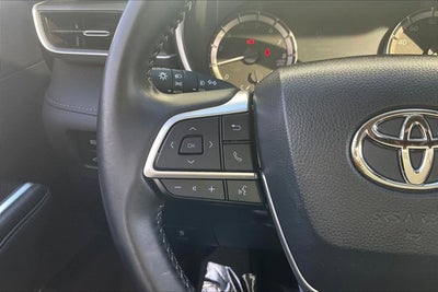 2023 Toyota Highlander Base