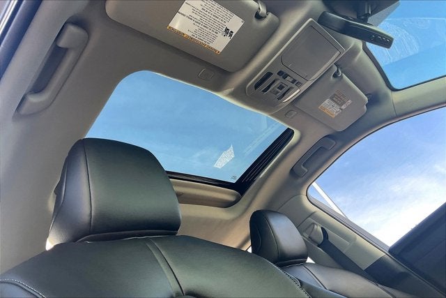 2023 Toyota Highlander Base