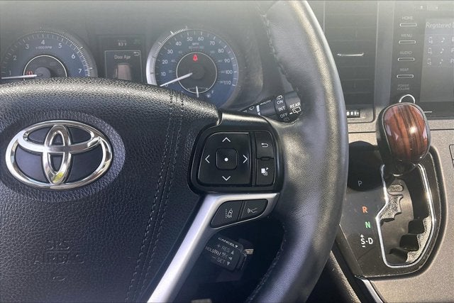 2019 Toyota SIENNA LTD PREM Limited Premium