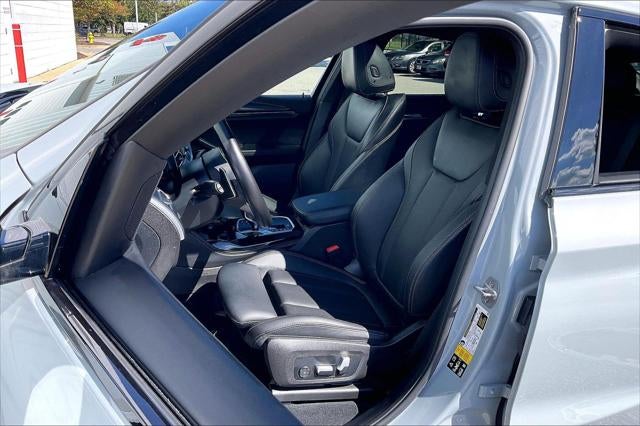 2023 BMW X4 xDrive30i