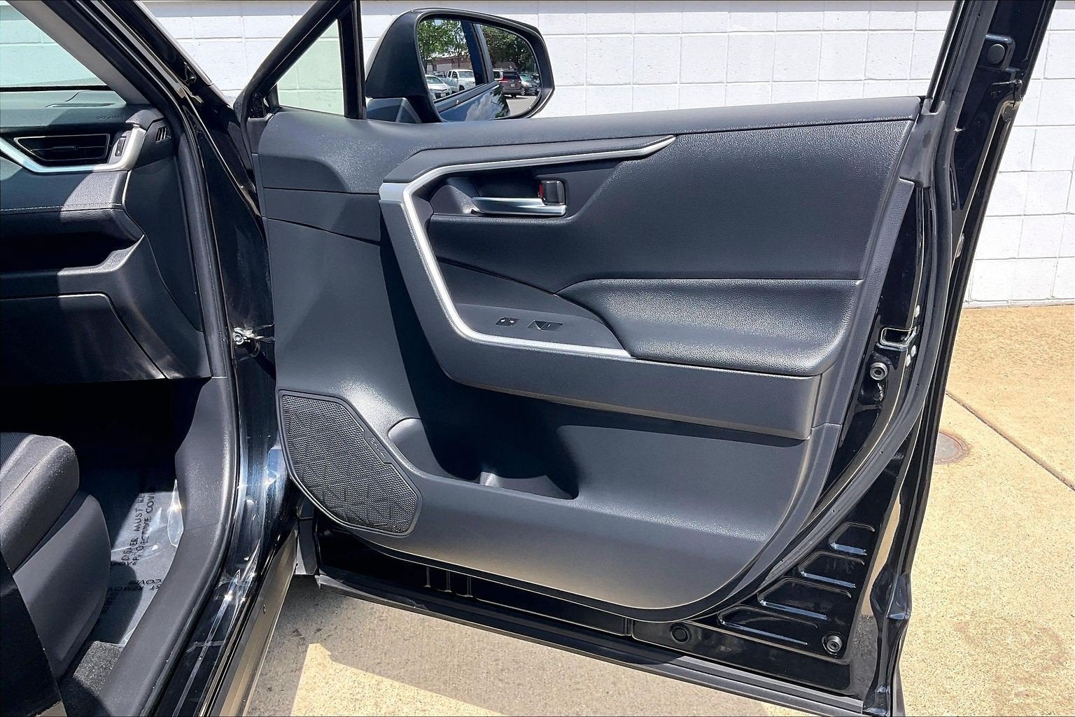 2025 Toyota RAV4 Hybrid Hybrid XLE