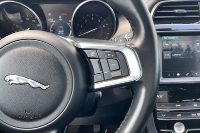 2020 Jaguar F-PACE 30t Prestige
