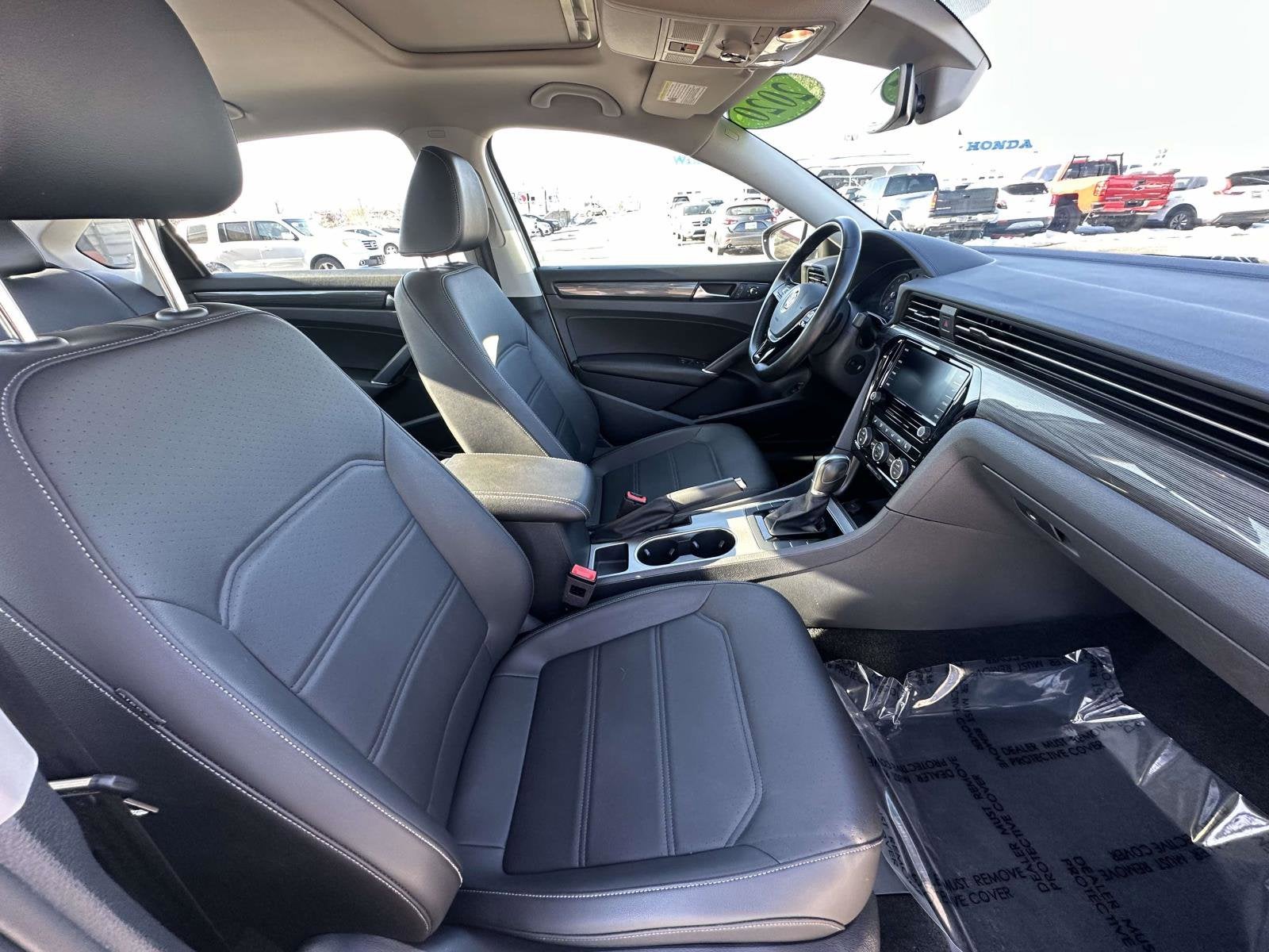 2020 Volkswagen Passat 2.0T R-Line