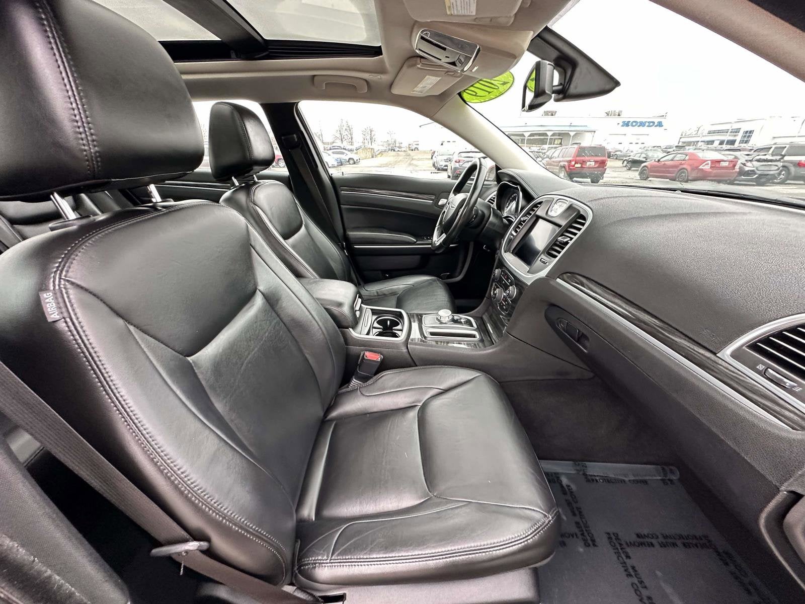 2019 Chrysler 300 Touring L