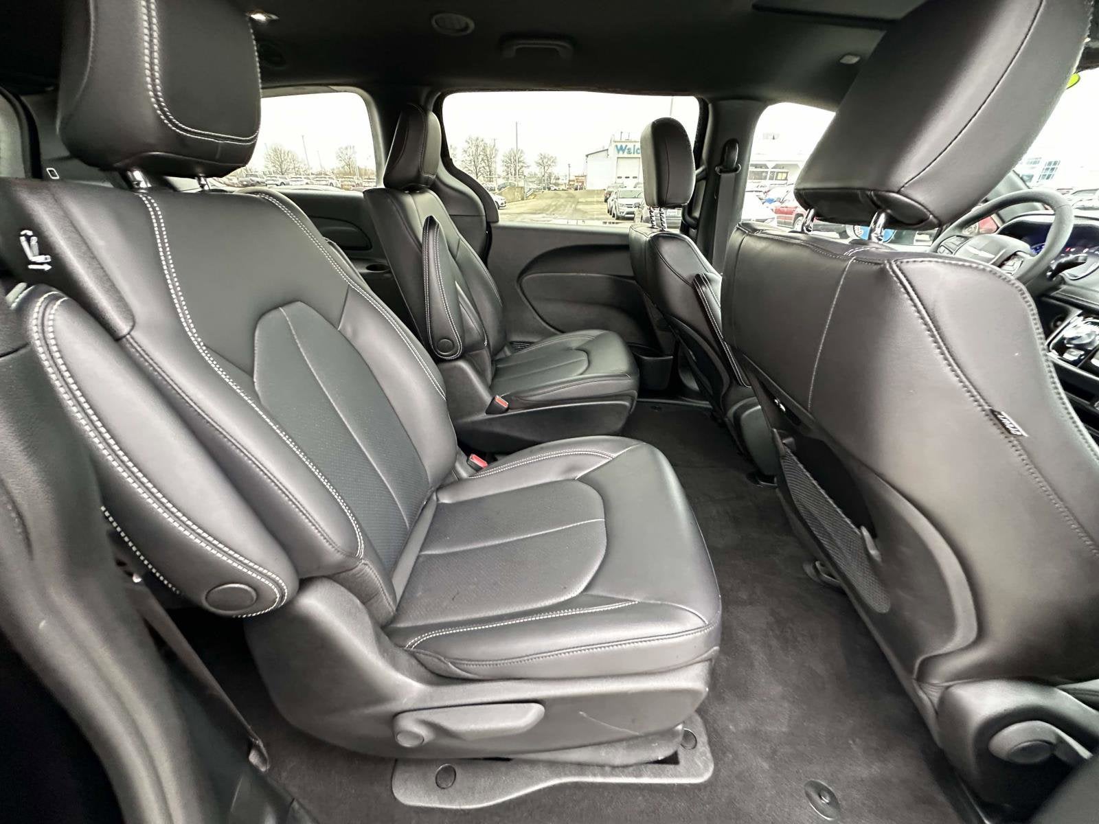 2023 Chrysler Pacifica Hybrid Touring L