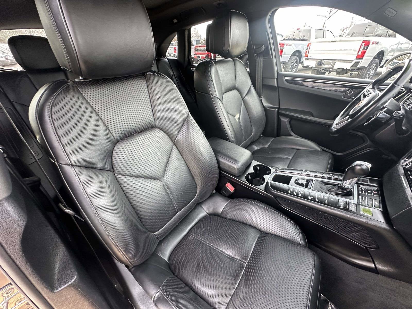 2018 Porsche Macan Base