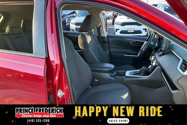 2019 Toyota RAV4 Hybrid LE