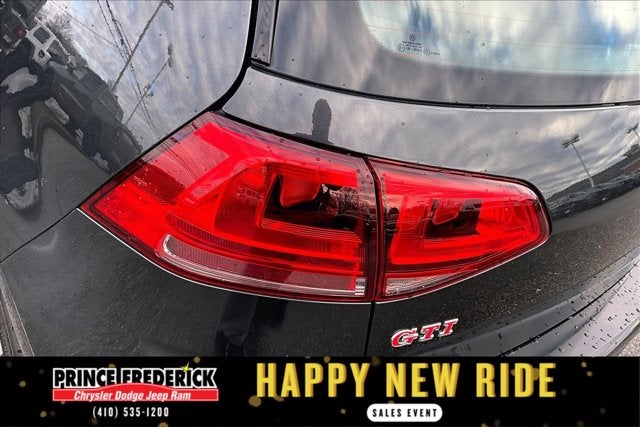 2017 Volkswagen Golf GTI Sport