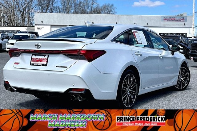 2019 Toyota Avalon Base