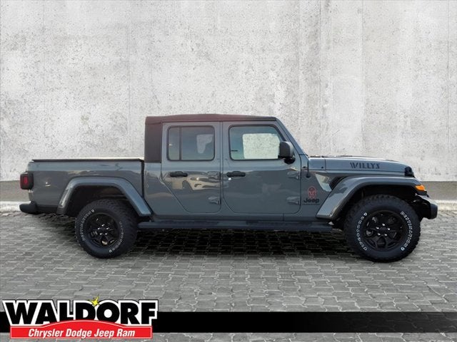 2022 Jeep Gladiator Willys photo 2