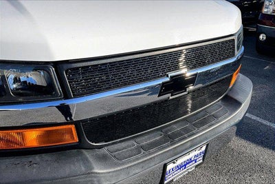 2018 Chevrolet Express Passenger LT