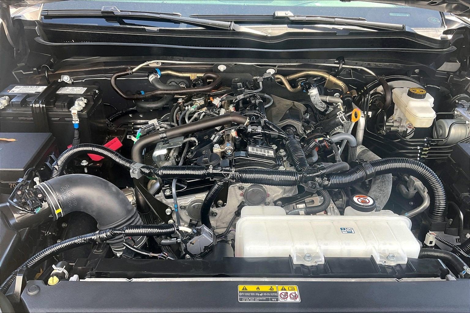 2025 Toyota Tacoma 4WD SR5