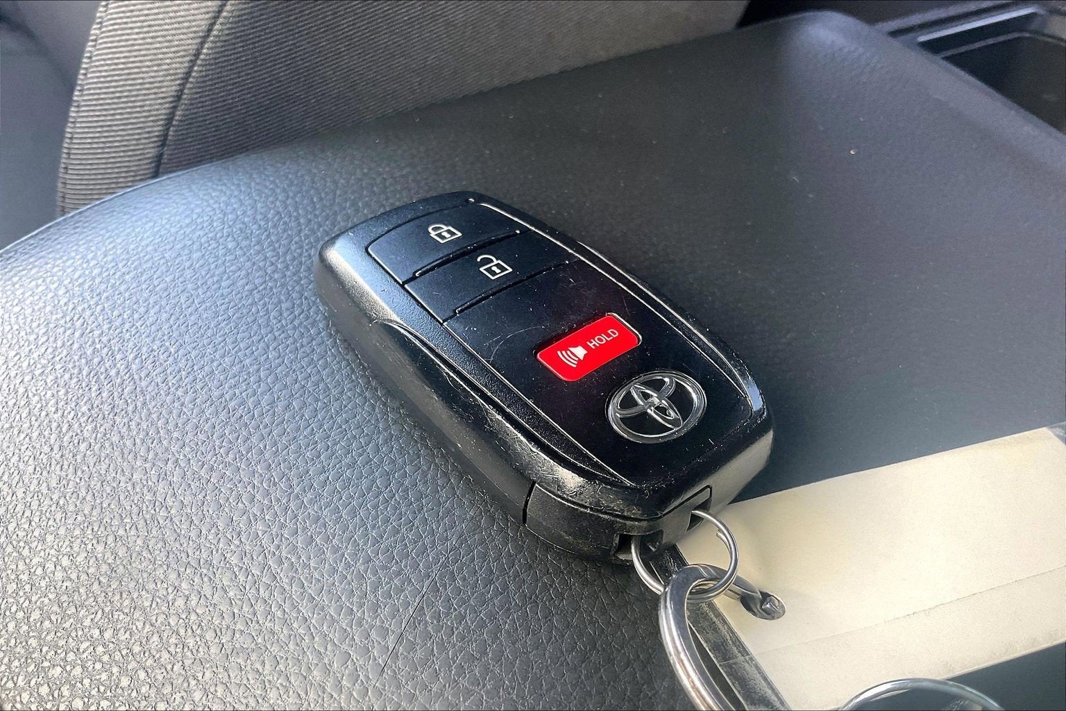 2025 Toyota Tacoma 4WD SR5