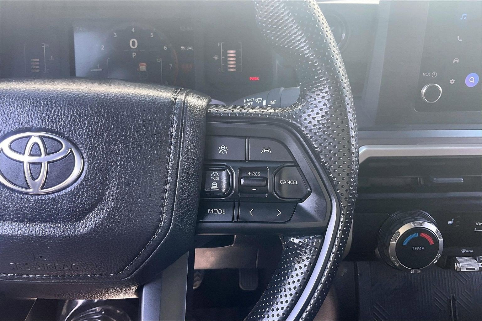 2025 Toyota Tacoma 4WD SR5