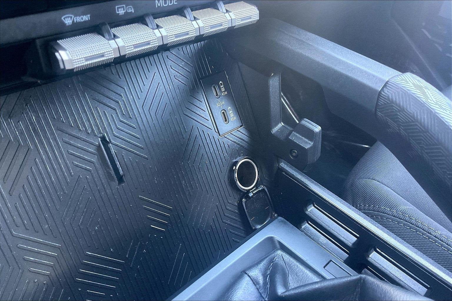 2025 Toyota Tacoma 4WD SR5