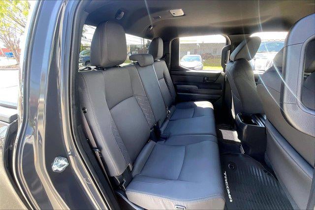 2025 Toyota Tacoma 4WD SR5