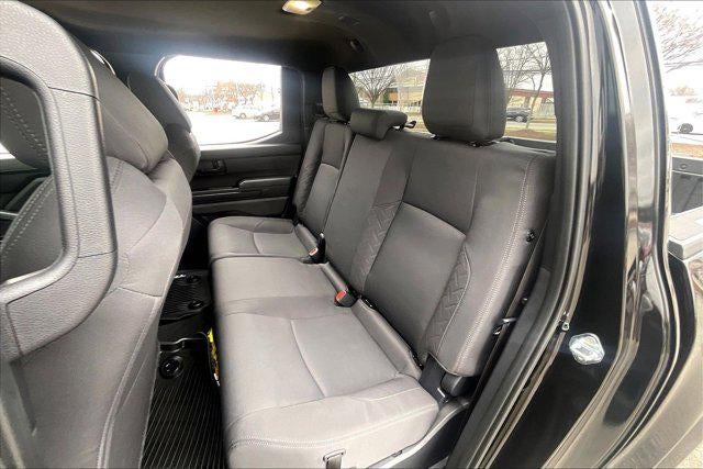 2025 Toyota Tacoma 4WD SR5