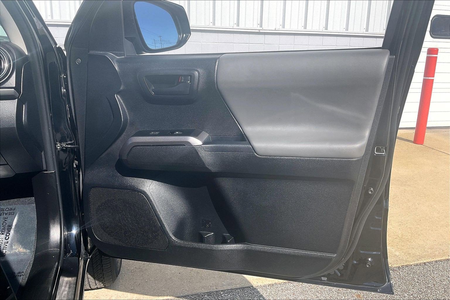 2023 Toyota Tacoma 4WD SR5