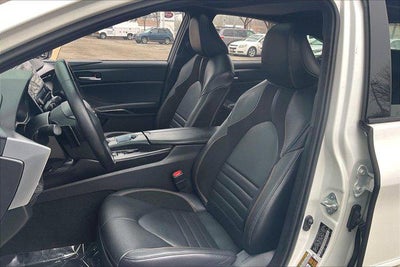 2022 Toyota Avalon Hybrid XSE Nightshade