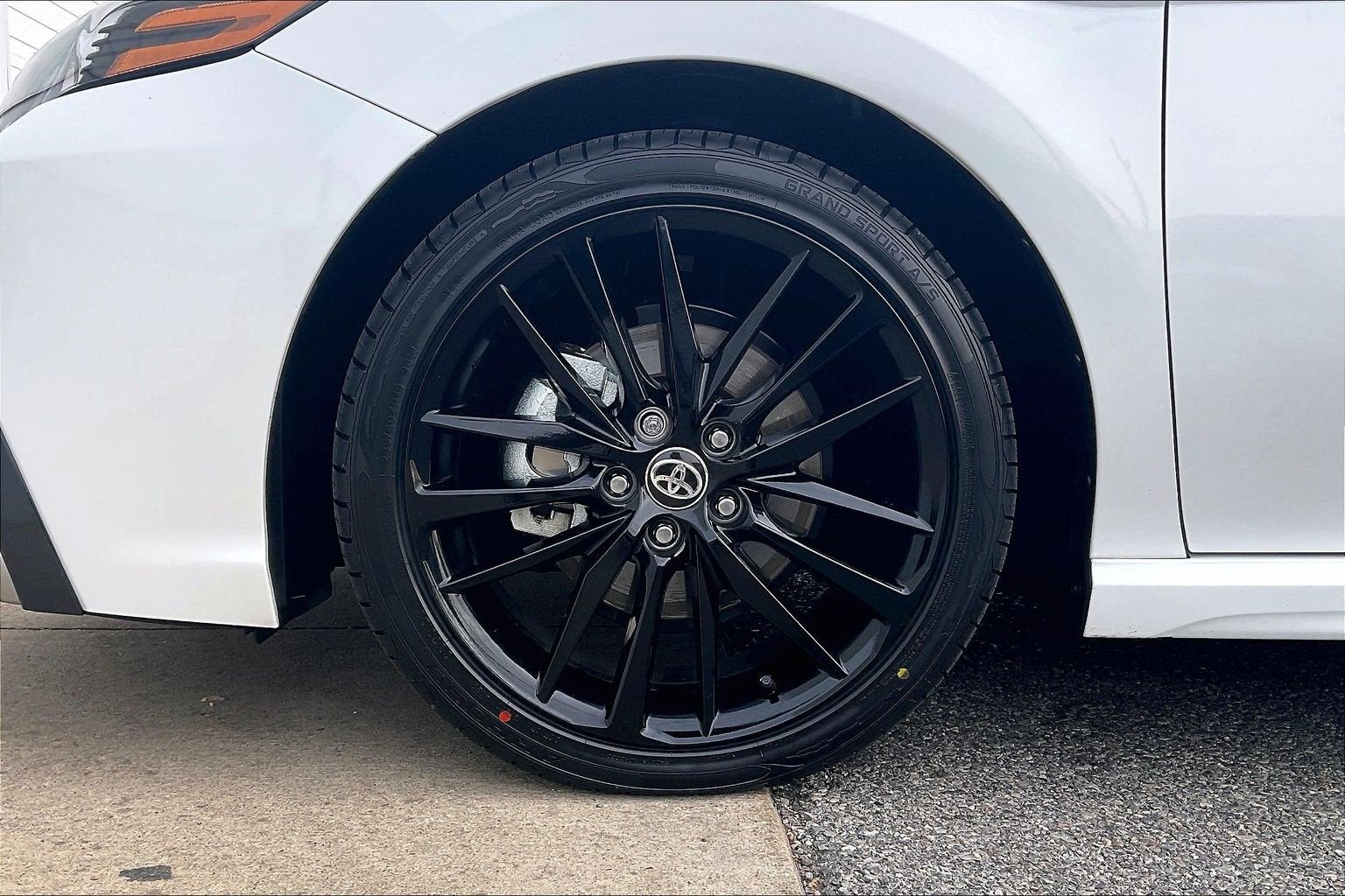 2024 Toyota Camry Hybrid XSE