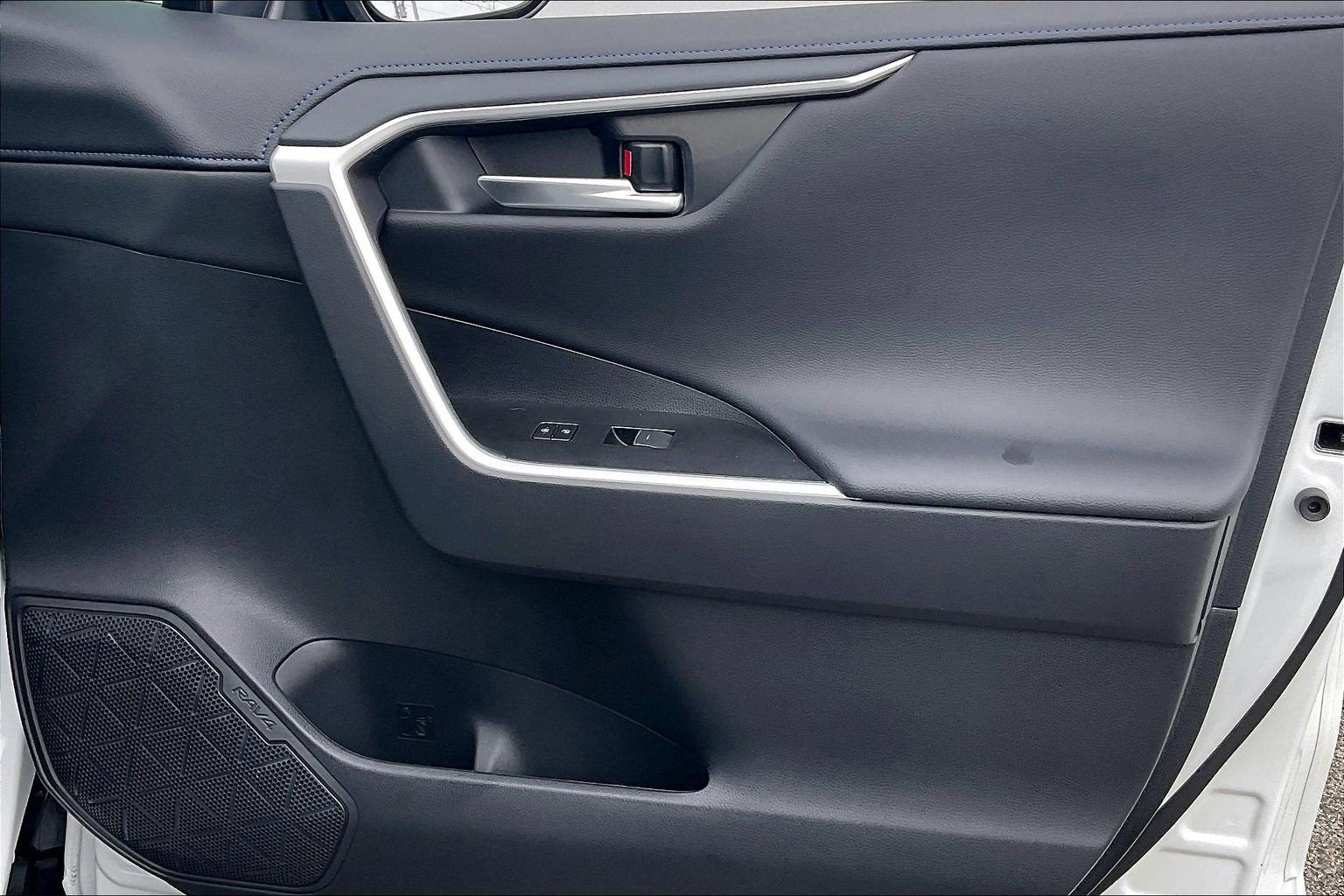 2025 Toyota RAV4 Hybrid XSE